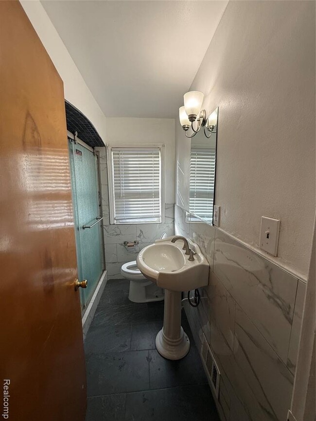 Building Photo - 15361 Payne Ct