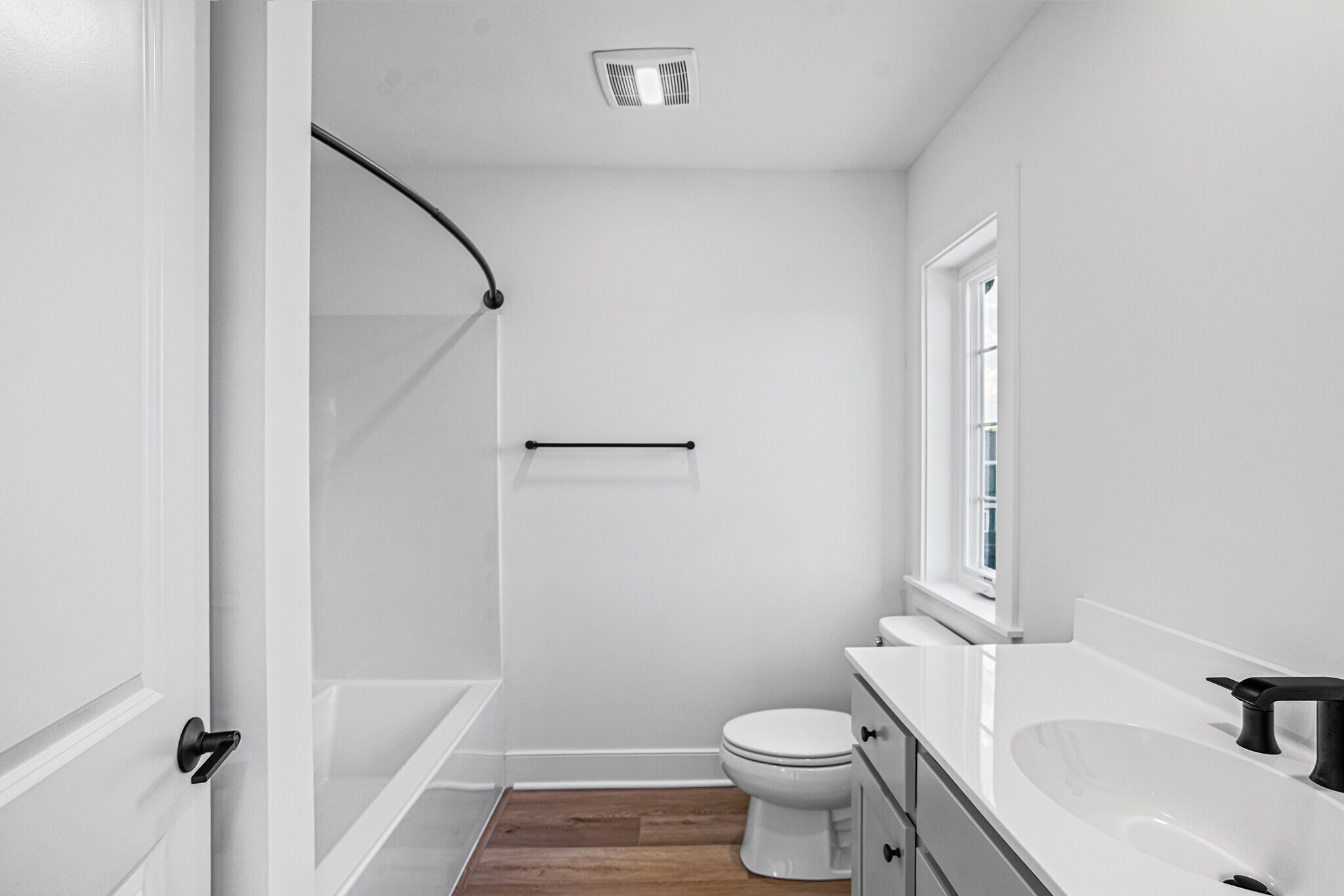 3rd Floor Bathroom - 509 Freeman St