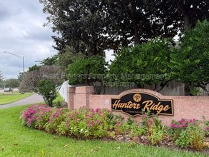 Building Photo - 4578 Blue Stream Ln N