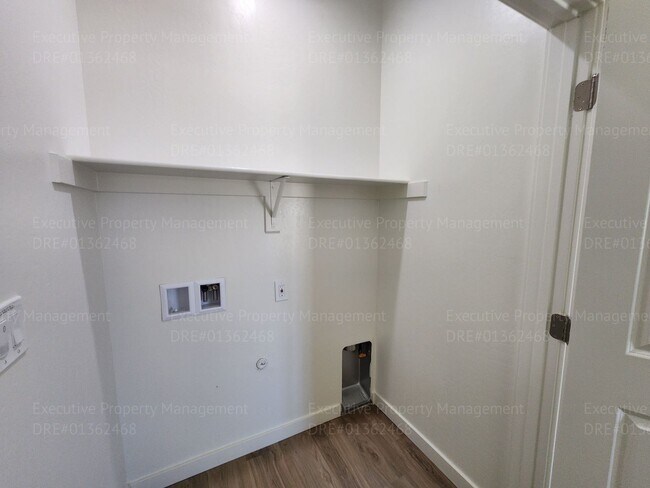 Building Photo - 8521 Grandy St