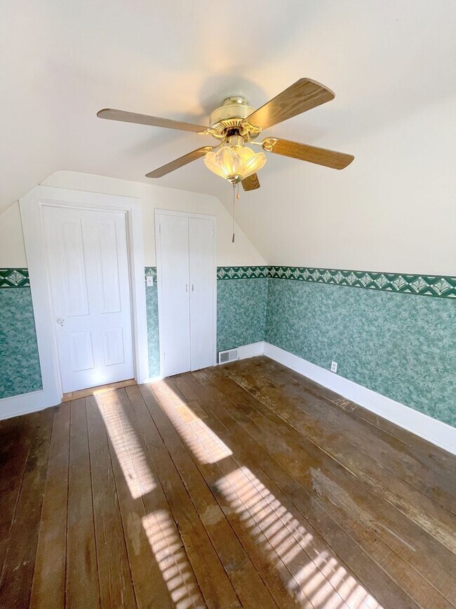 Building Photo - Beautiful Country Living with this 3 Bedroom, 2 Bathroom Farm House in Concord School District