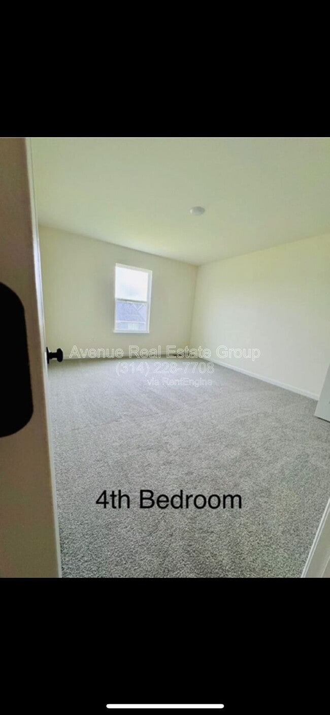 Building Photo - 928 Little Fieldstone Court