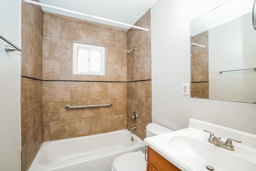 Building Photo - 2149 Kingshaven Pl