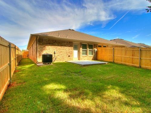 Building Photo - 2429 Northcreek Ln