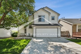 Building Photo - Spacious Home with Fenced Yard and Central AC
