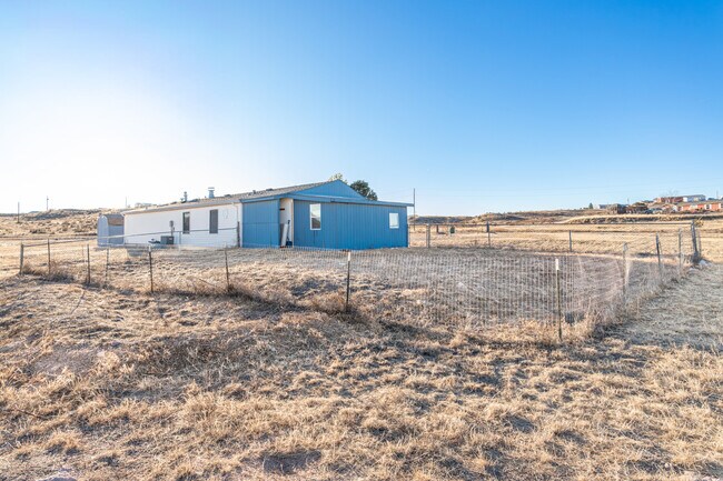 Building Photo - 20945 Via Duran Point