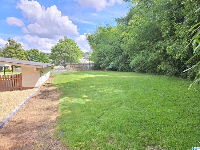Building Photo - 4048 Dolly Ridge Rd
