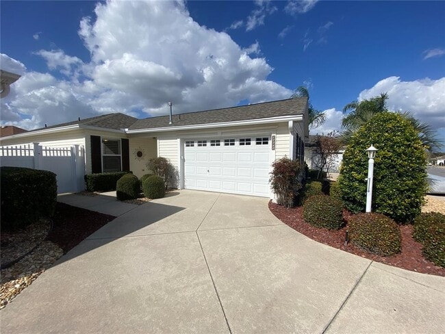 Primary Photo - 17760 SE 84th Peyton Ct