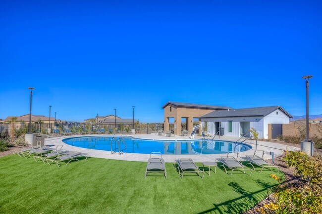Building Photo - Stunning Home with Pool in La Estancia and...