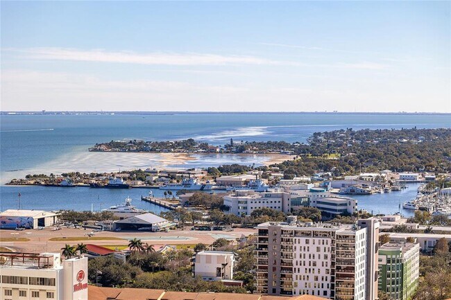 Building Photo - 275 1st Ave S