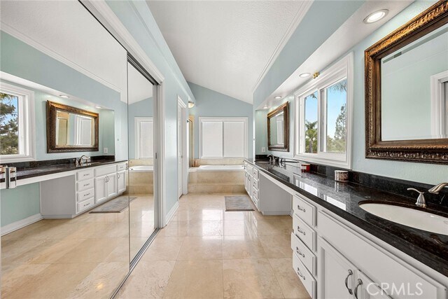 Building Photo - 6 Sand Pointe