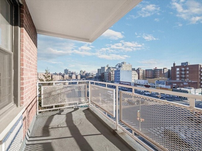 Building Photo - 100-25 Queens Blvd