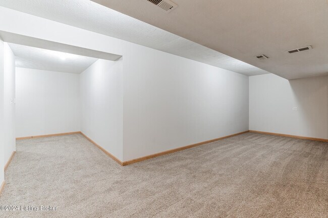 Building Photo - 10102 Winding River Way