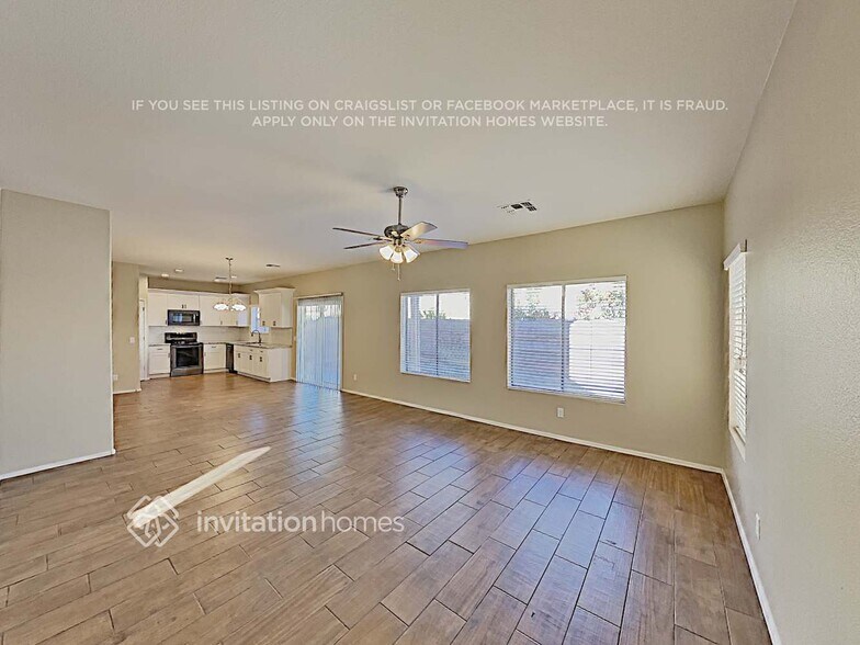 Building Photo - 2554 E Indian Wells Pl