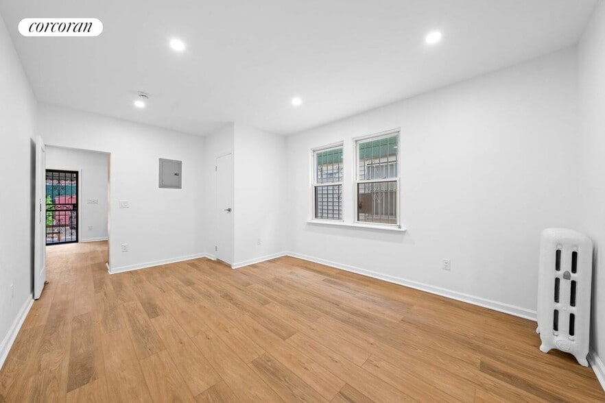 Building Photo - 43-07 60th St