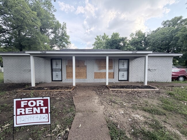 Building Photo - 2947 Carnes Ave