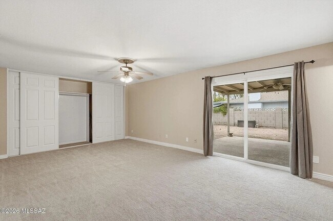 Building Photo - 4526 S Terrace Rd