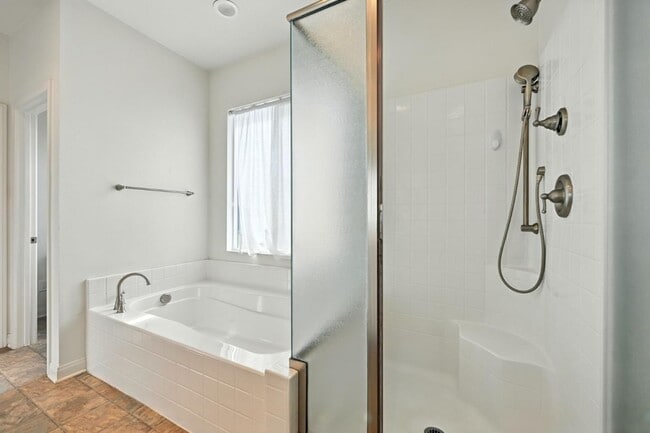 Building Photo - 970 Sea Glass Wy