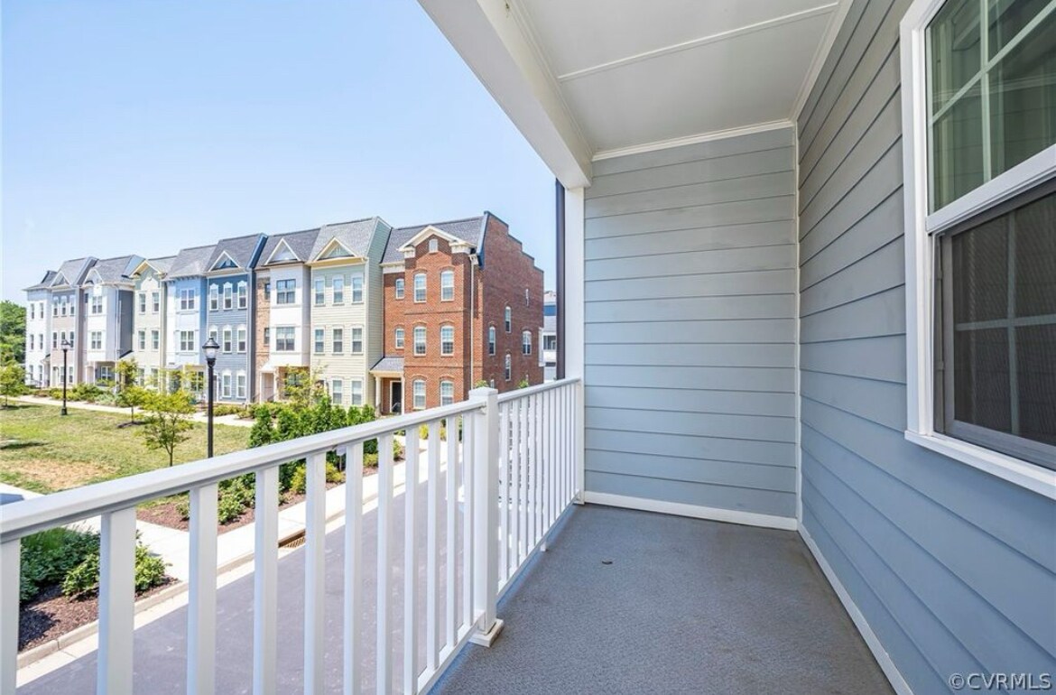 Balcony off primary bedroom - 2008 Libbie Lake West St