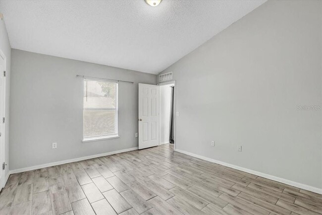 Building Photo - 5396 Berrien Ave