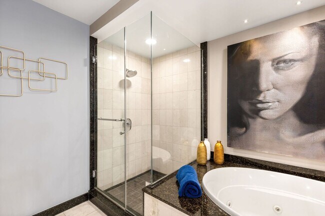 Building Photo - Sky Las Vegas 3705-City/Mtn views from this Stunning 2Bd/2Ba Residence