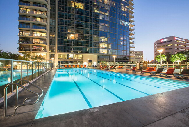 Building Photo - Essex Skyline at MacArthur Place