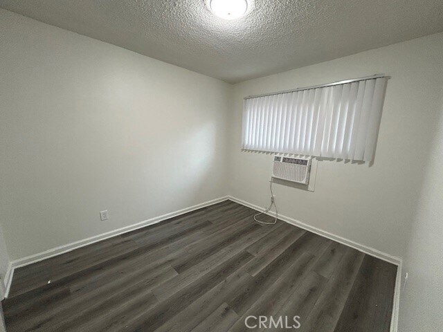 Building Photo - 37067 Bankside Dr