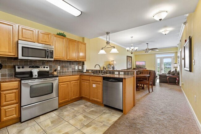 Building Photo - 1410 Hurley Dr