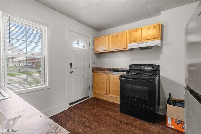 Building Photo - 15416 Waterloo Rd