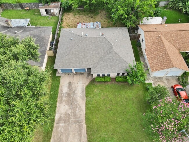 Building Photo - 18726 Wood Glen Ln
