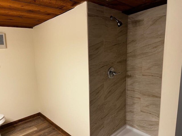 Building Photo - 8593 Victoria