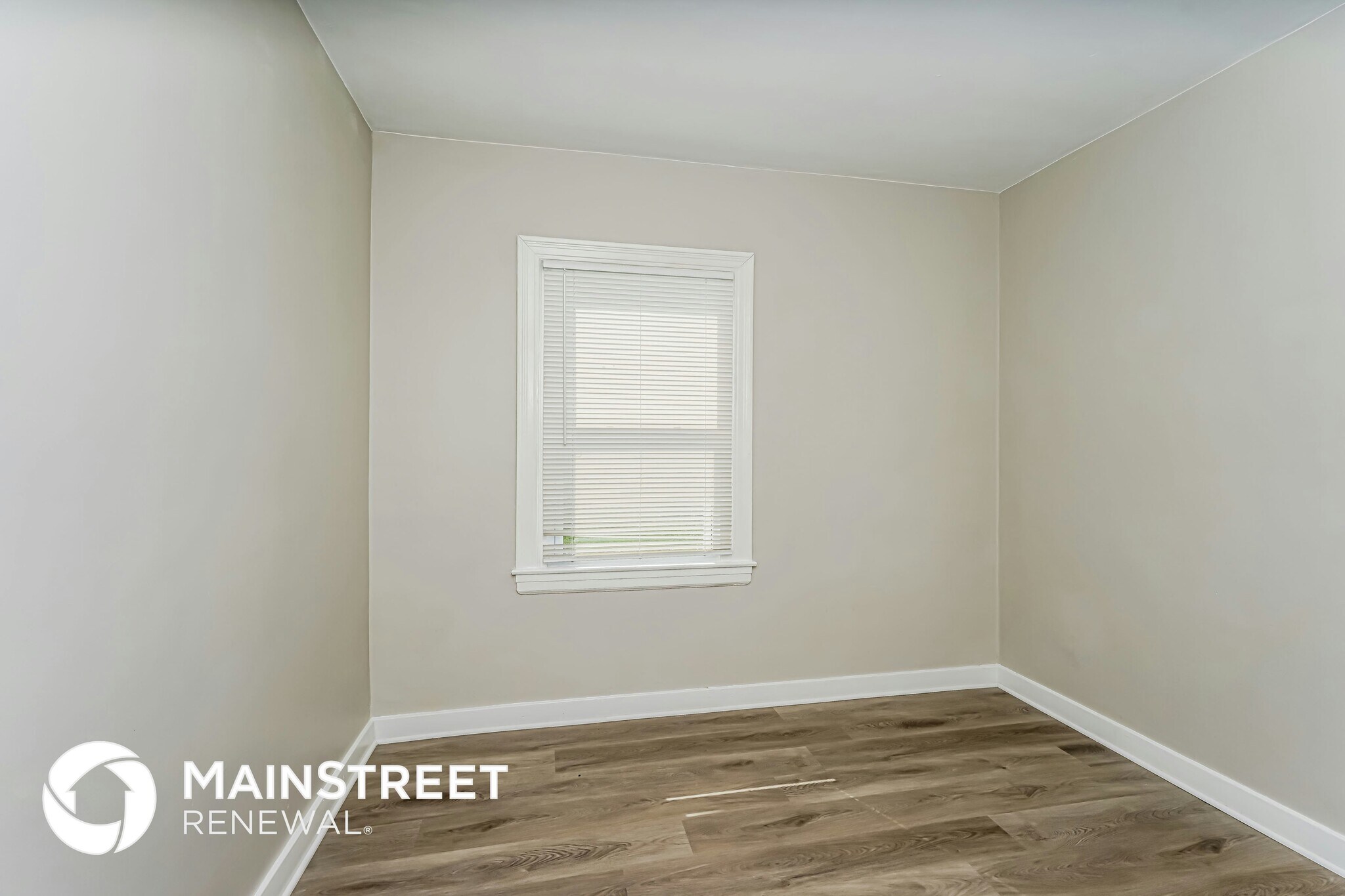 Building Photo - 1028 Walter Ave