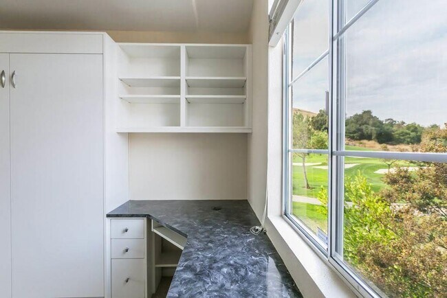 Building Photo - 5392 Manderston Dr