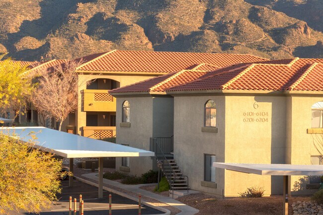 Building Photo - 5751 N Kolb Rd