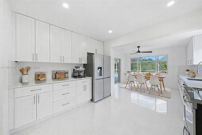 Building Photo - 7021 SW 107th St