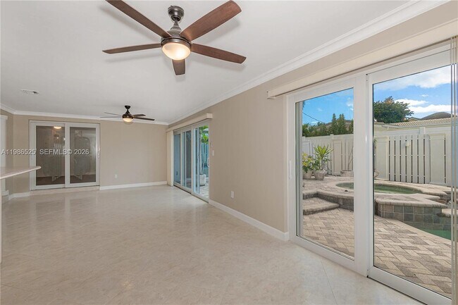 Building Photo - 2070 NE 65th St