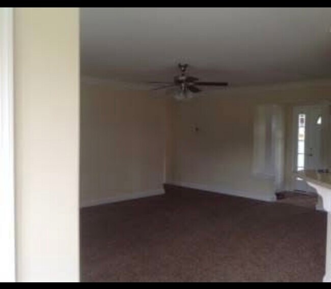 Building Photo - 5010 Blackwater Branch Rd