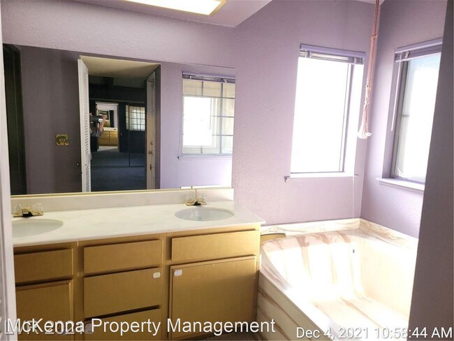 Building Photo - 2 br, 2 bath House - 4742 Obannon Drive #D