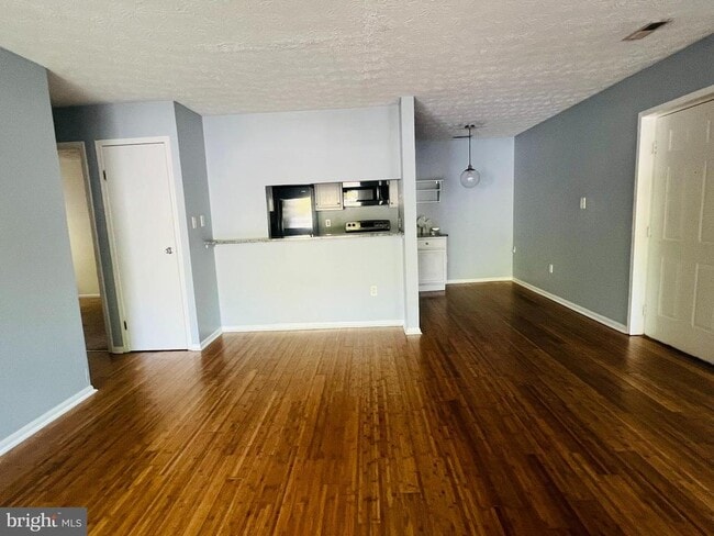 Building Photo - 11440 Little Patuxent Pkwy