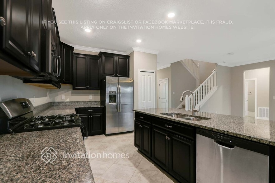 Building Photo - 24860 Lambrusco Loop