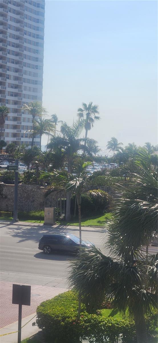Building Photo - 1985 S Ocean Dr