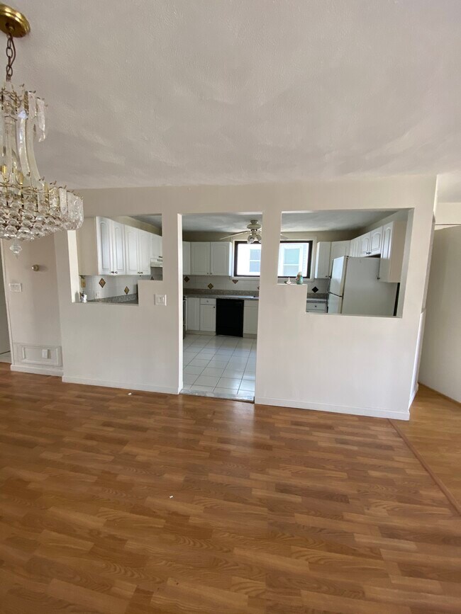 Building Photo - 41 High St