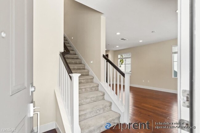 Building Photo - 4 br, 3 bath House - 8533 Preserve Ave, Ne...