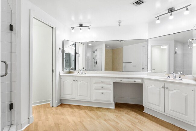Building Photo - 1100 Marine Way W
