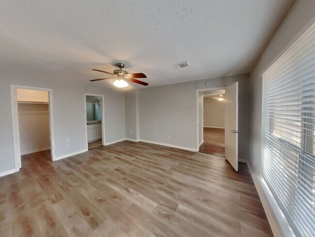 Building Photo - Spacious 3-Bed, 2-Bath Home in Allen, TX with Split Floor Plan, Double Oven & Large Shaded Backyard