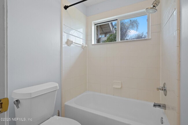 Building Photo - 1701 Windover Pl
