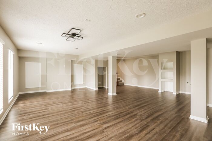Building Photo - 4832 NE 79th St
