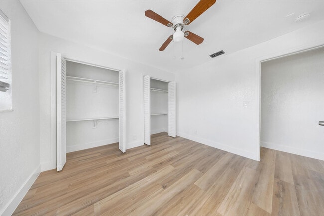 Building Photo - 20 NW 7th Ave