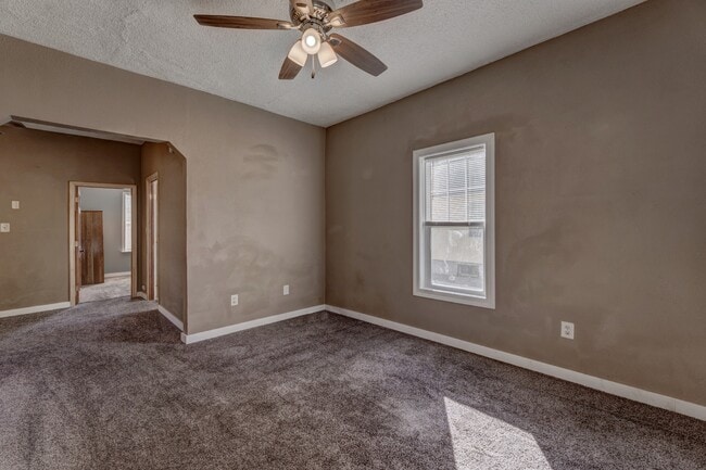 Primary Photo - 812 Allen Ave