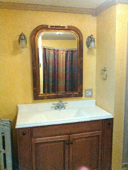 Building Photo - 1402 S State St